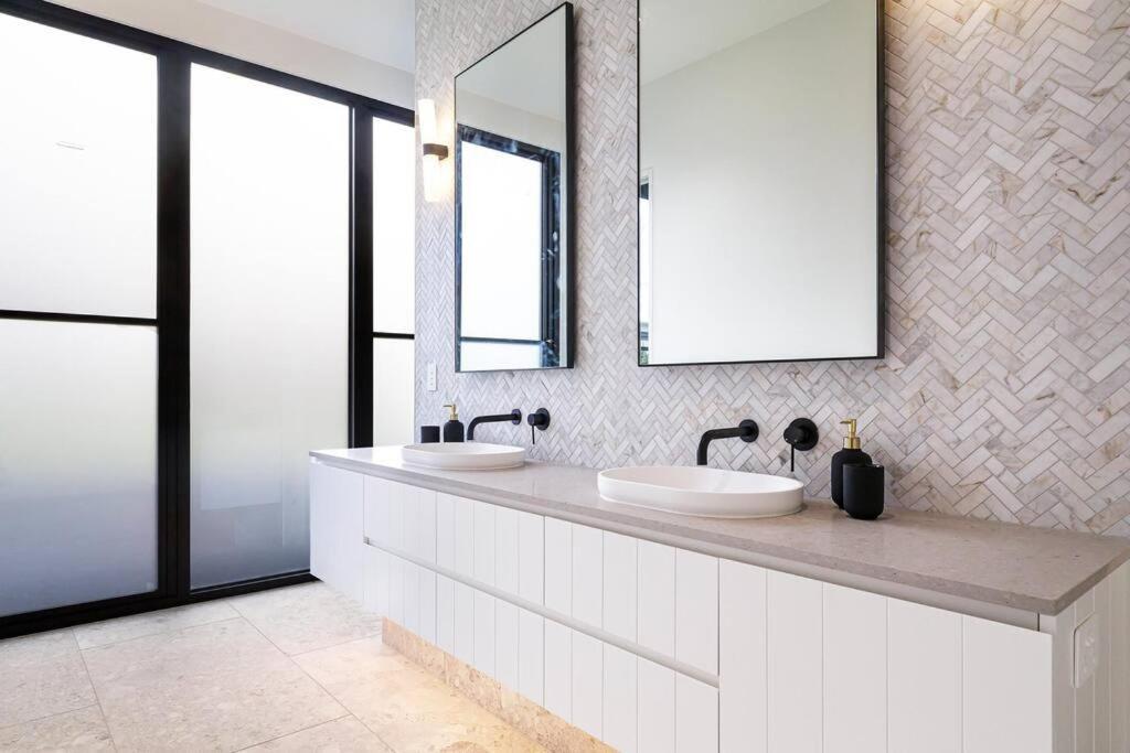 Kirks On Park - Brand New Luxury Home, Great Location Sorrento Exterior foto